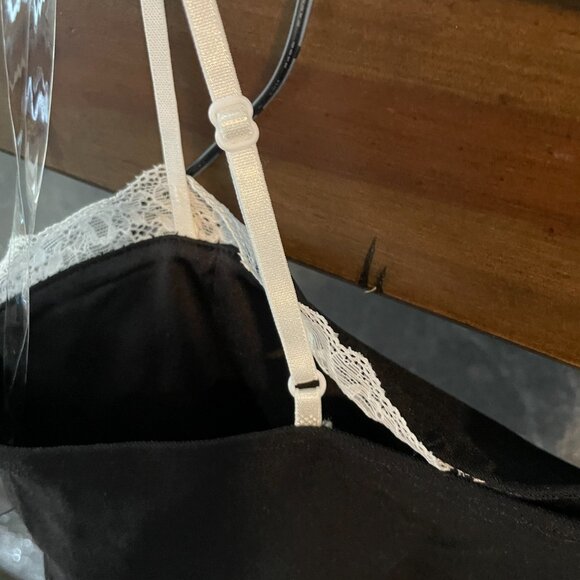 (BRAND NEW) Medium Sized Wild Fable Top - Picture 3 of 6